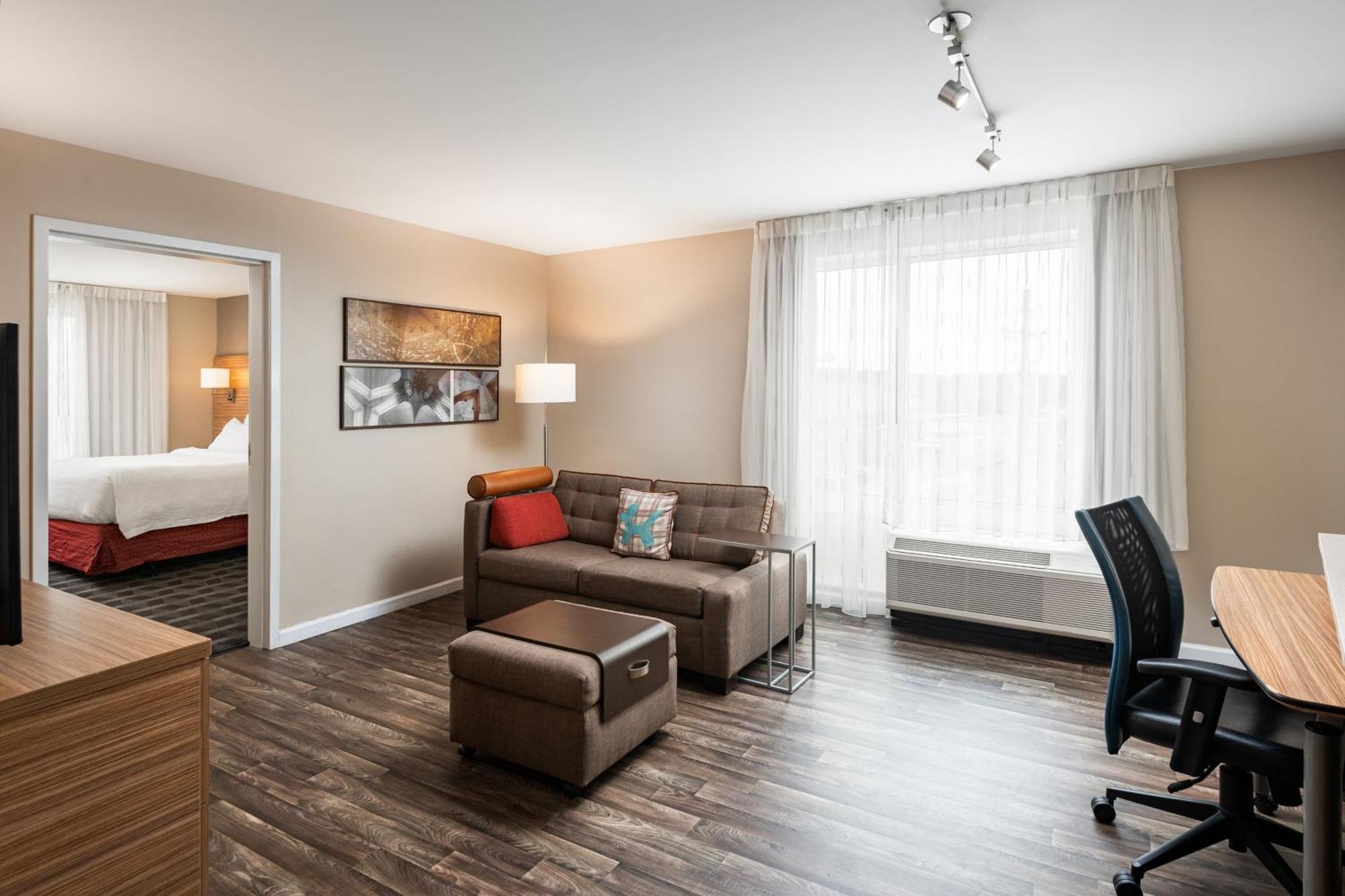 Towneplace Suites By Marriott Кливланд Стая снимка