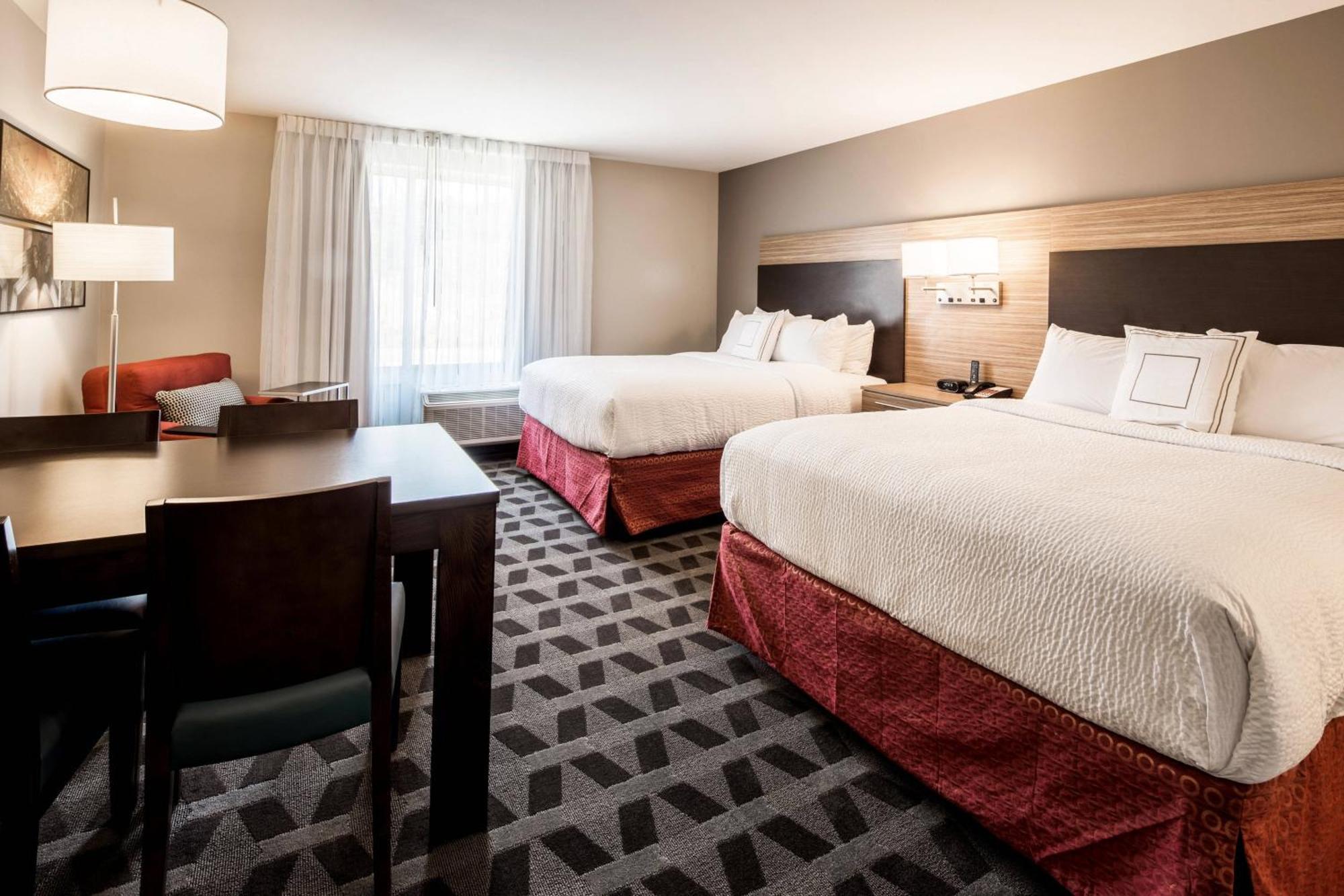 Towneplace Suites By Marriott Кливланд Стая снимка