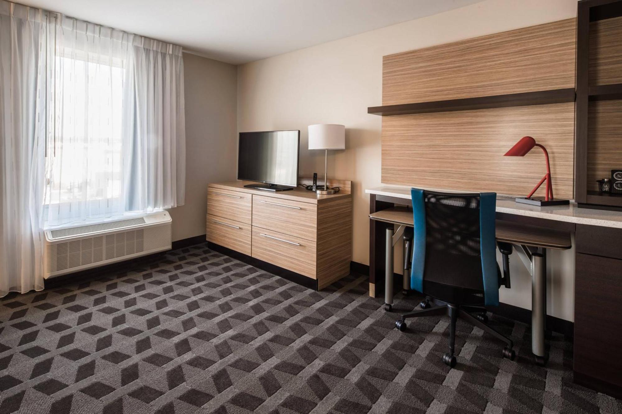 Towneplace Suites By Marriott Кливланд Стая снимка